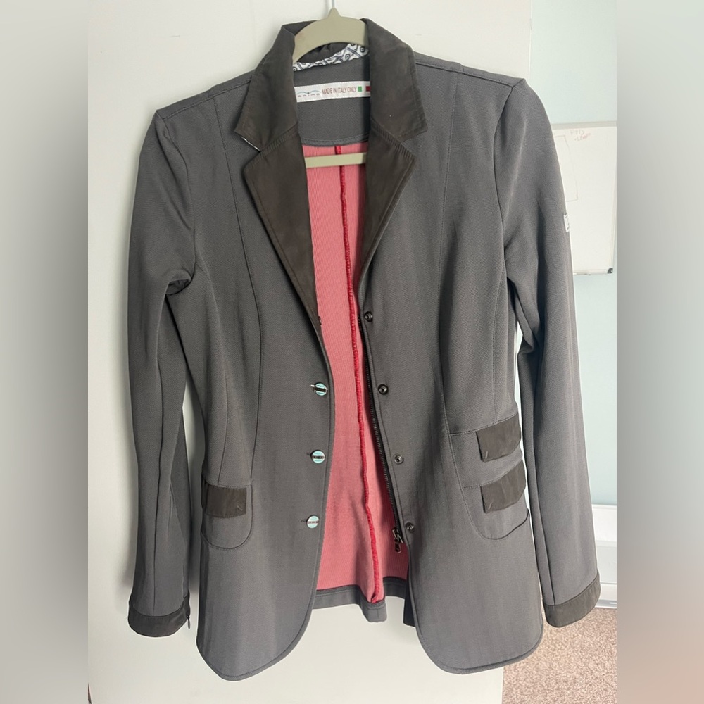Animo grey show jacket